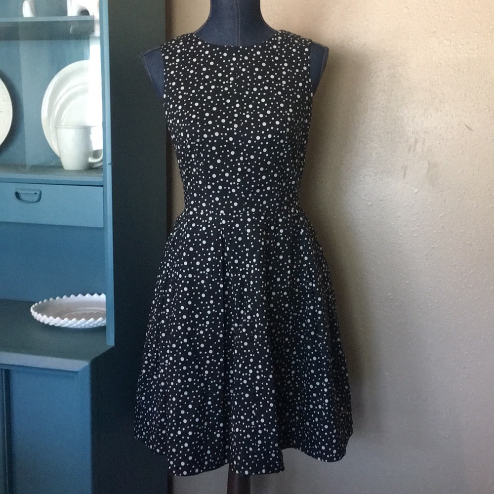 Express Dizzy Polka Dots Dress - Picture 2 of 7